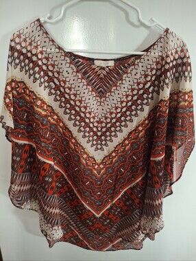 Halo Red and Cream Geometric Flutter Tunic